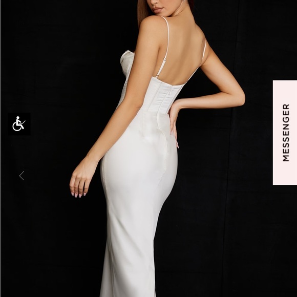 CHARMAINE House of CB 
IVORY CORSET MAXI DRESS - Picture 6 of 7